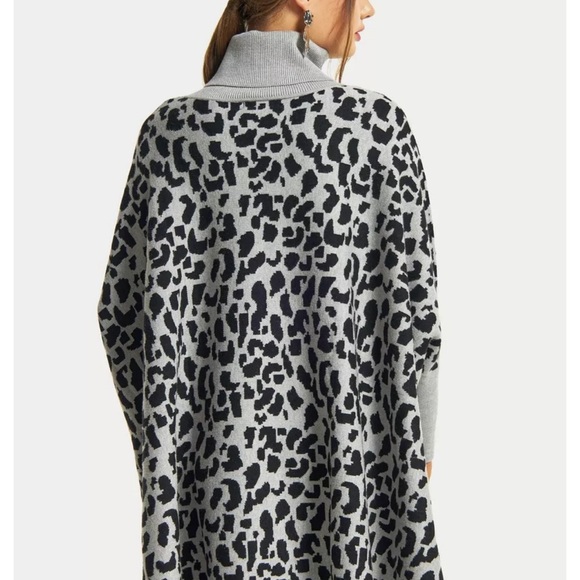 Apricot Animal Print Poncho with Polo Neck and Long Sleeves women One Size - Picture 3 of 16